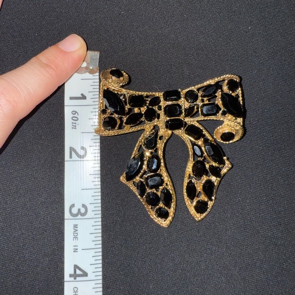 Vintage Gold and Black Bow Brooch - Picture 6 of 8